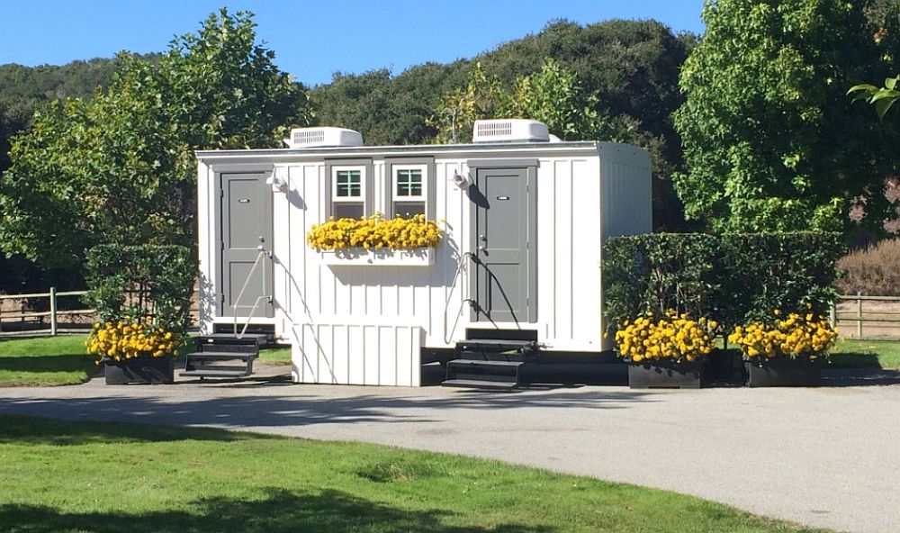 Why Luxury Restrooms Area Must for Outdoor Weddings